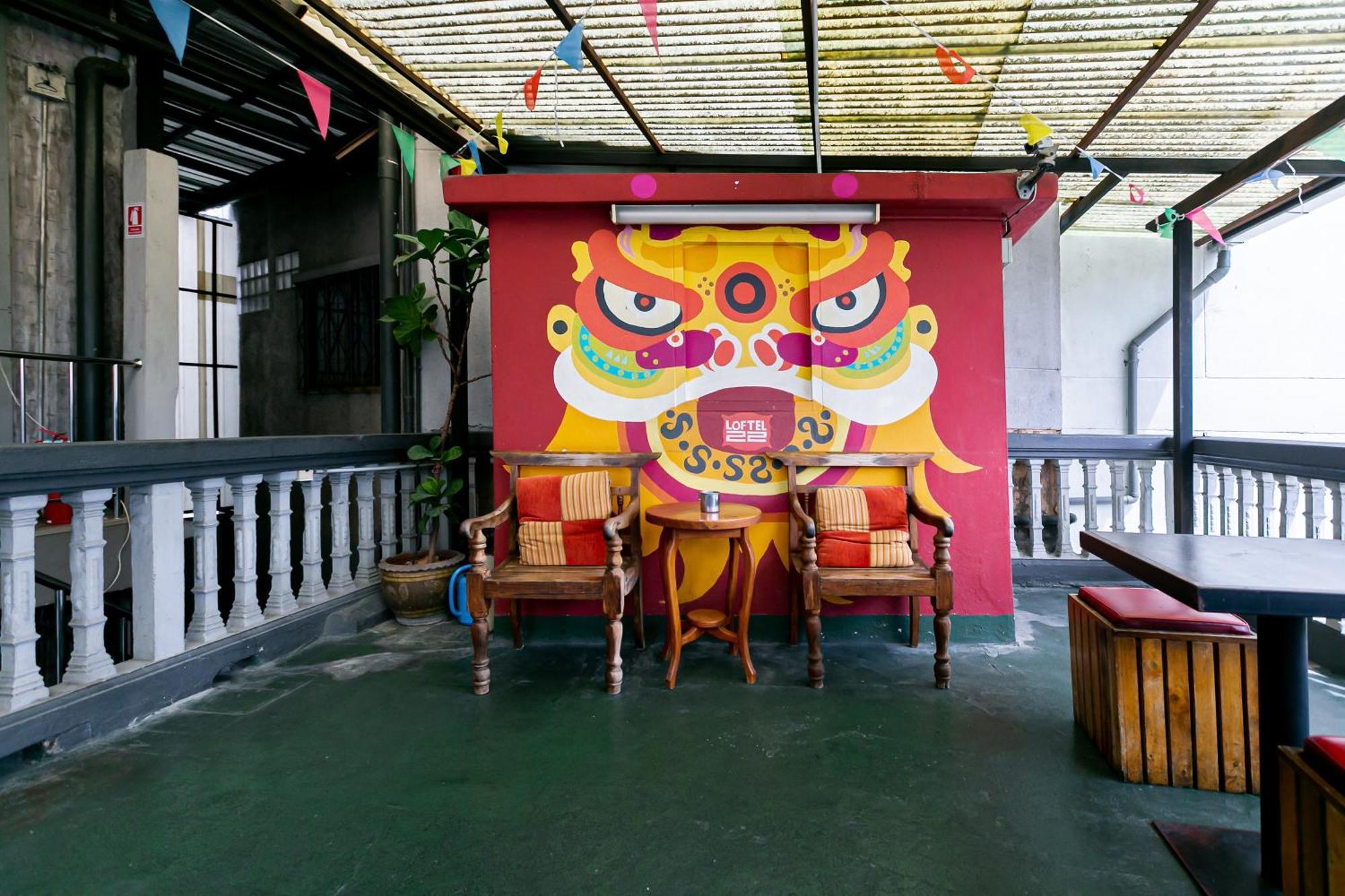 Loftel 22 Hostel Bangkok Exterior photo